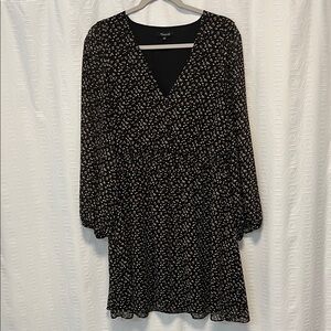 Madewell (Re)sourced Georgette Button-Front Mini Dress in Adorable Ditsy black